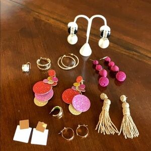 New Bundle of 17 pcs Mix Earrings fashion jewelry